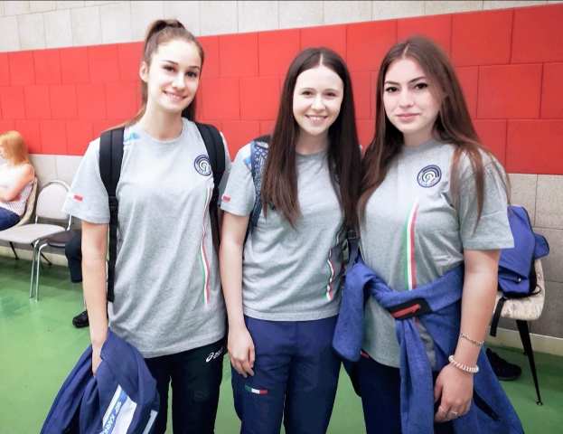 Juniores donne pistola