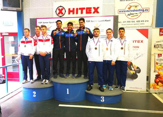 Podio squadra PL junior