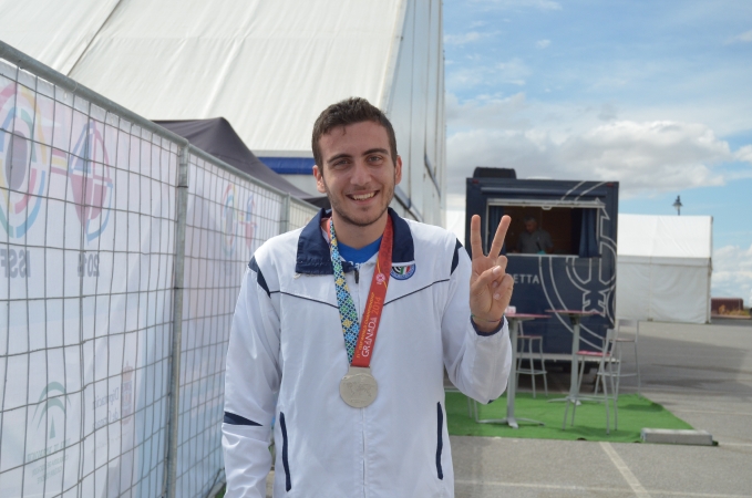 Dario Di Martino, 3 argenti mondiali nella pistola libera, standard e sportiva juniores uomini