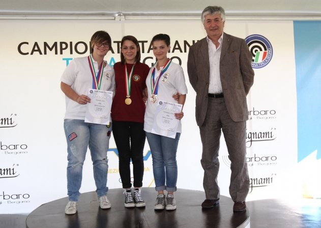 Podio carabina 10 metri juniores donne