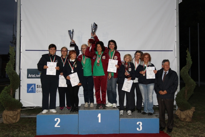 Podio pistola sportiva master donne squadra